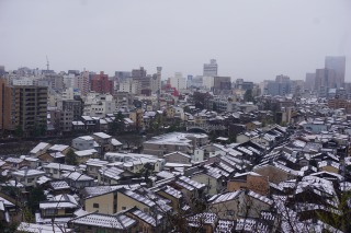 浅野川　東山の寶泉寺からの眺め